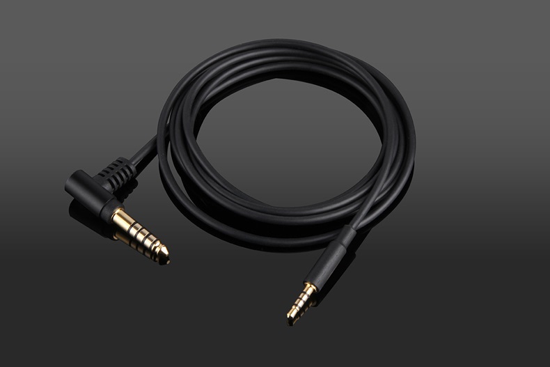 Sennheiser Headphone Momentum 4 - 4.4 مللي متر/2.5 مللي متر إلى